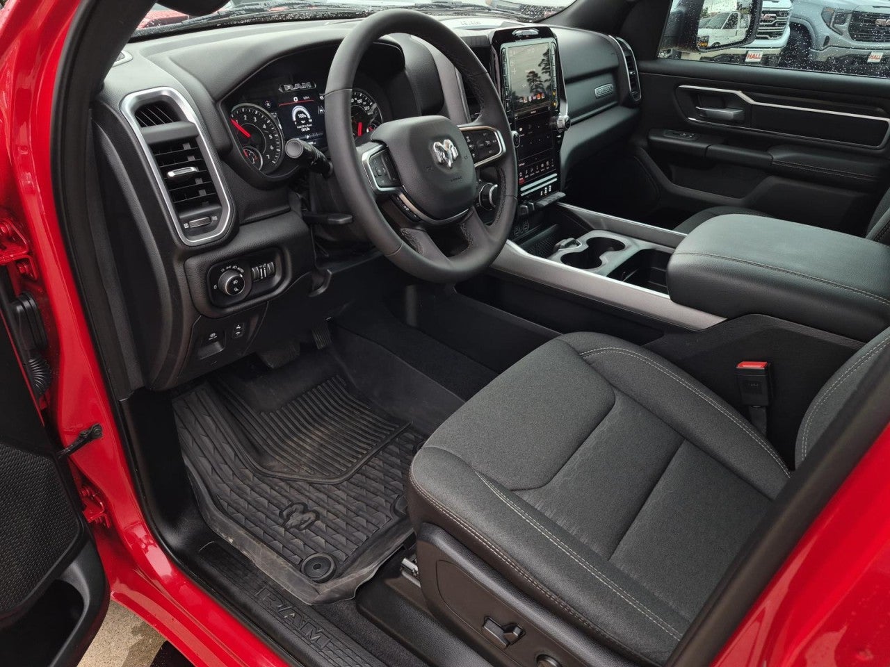2025 RAM 1500 Big Horn Crew Cab 4x4 5'7" Box