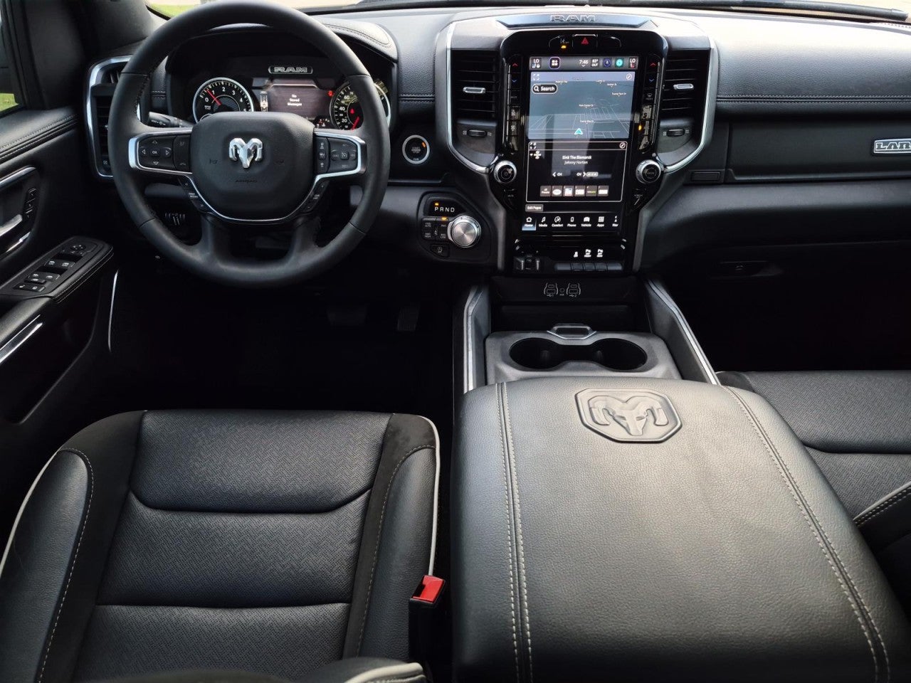 2025 RAM 1500 Laramie Crew Cab 4x4 5'7" Box