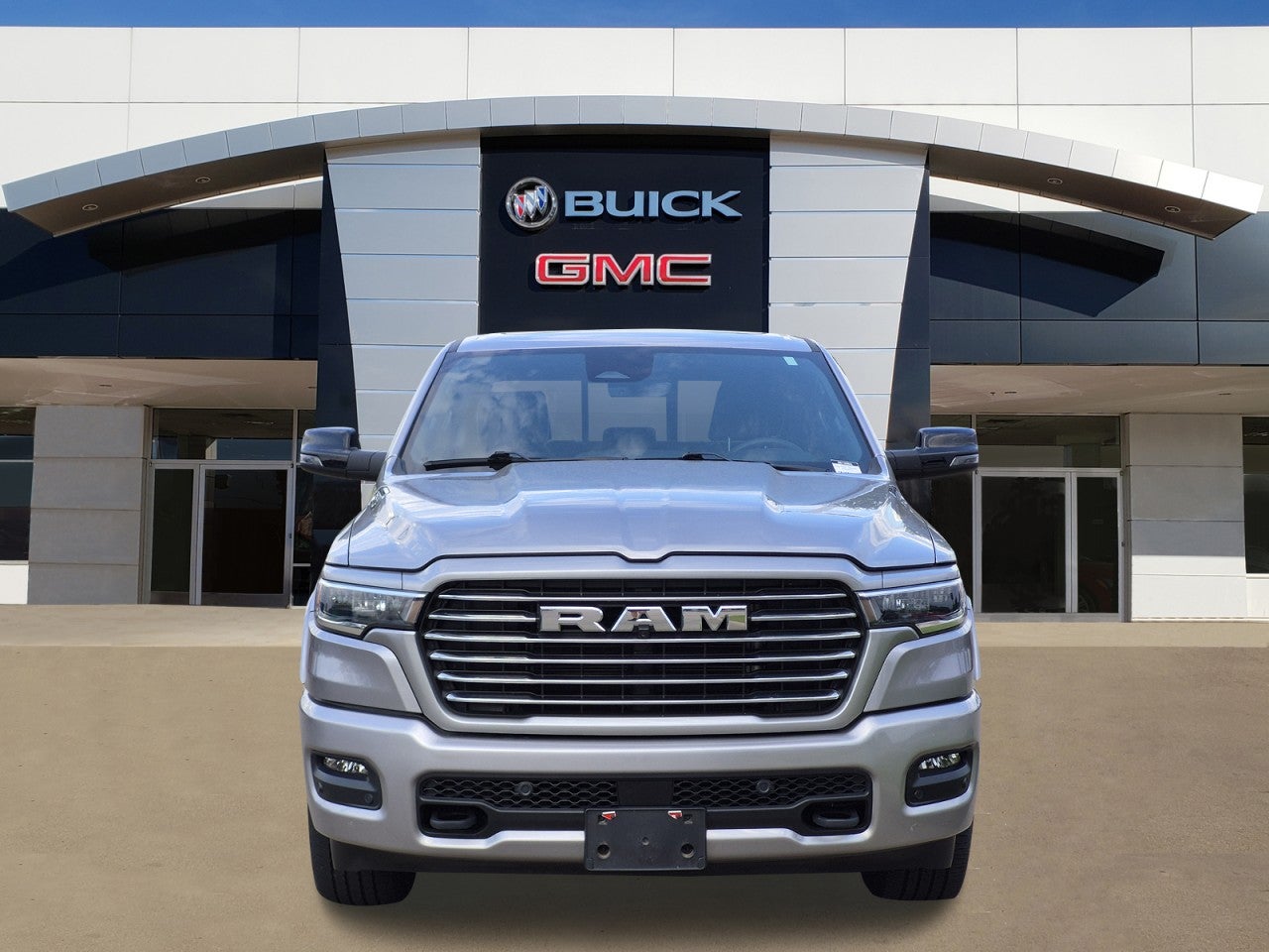 2025 RAM 1500 Laramie Crew Cab 4x4 5'7" Box