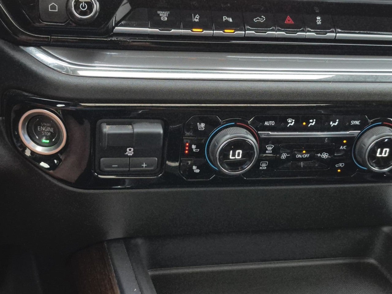 2024 Chevrolet Silverado 3500 HD High Country DRW