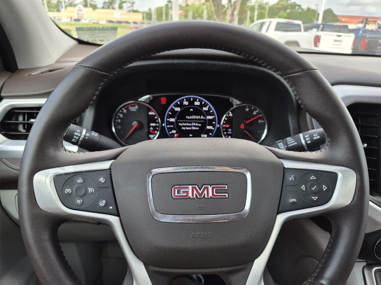 2022 GMC Acadia SLT