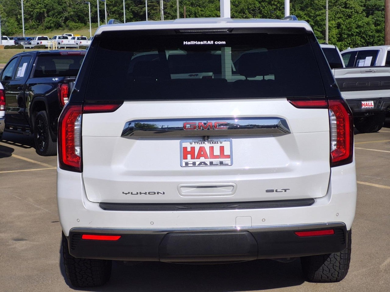 2022 GMC Yukon SLT