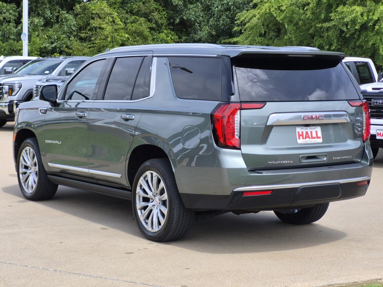 2024 GMC Yukon Denali