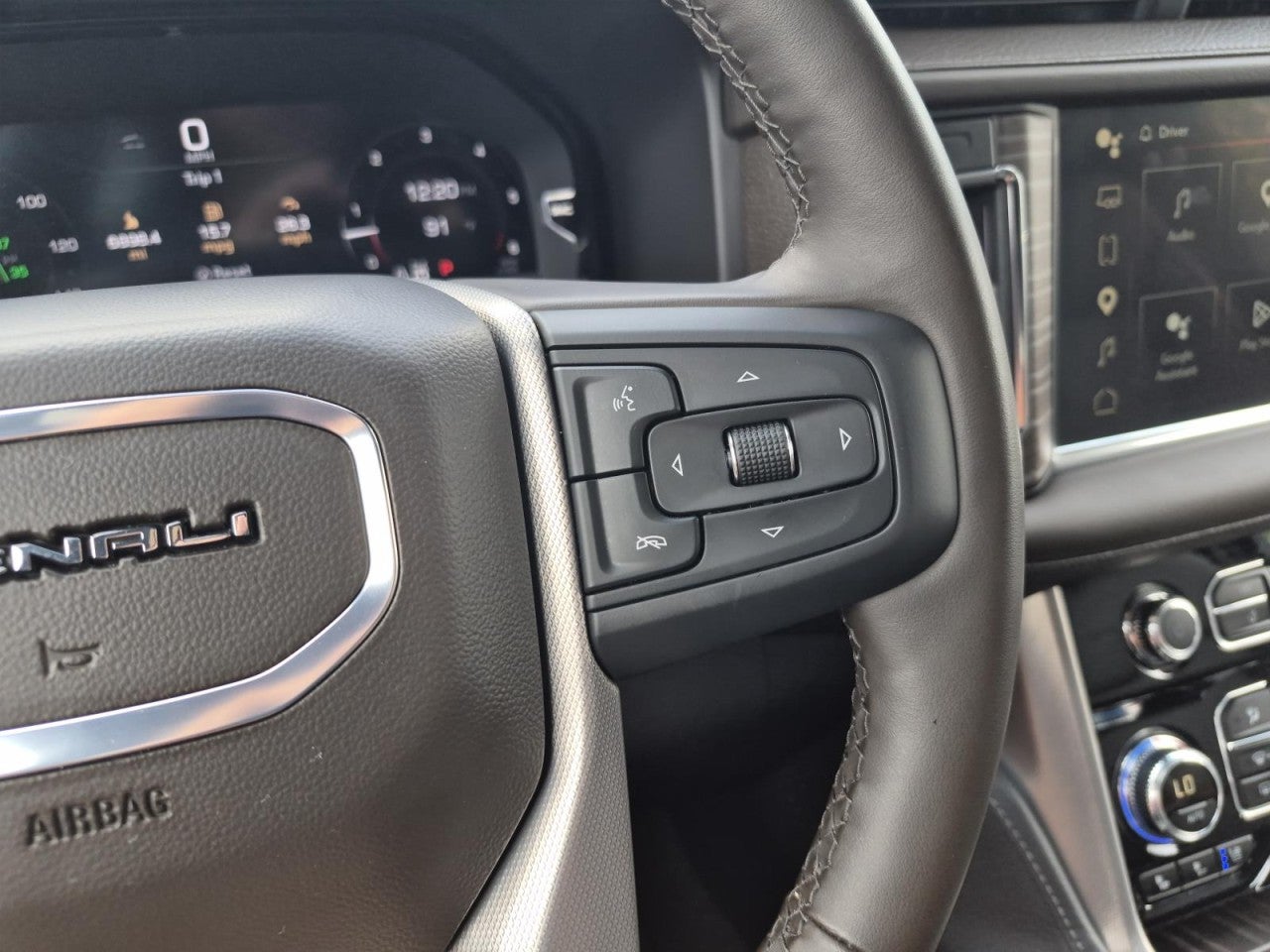 2024 GMC Yukon XL Denali