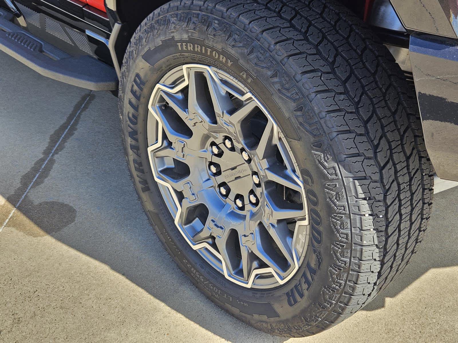 2025 GMC HUMMER EV SUV 2X