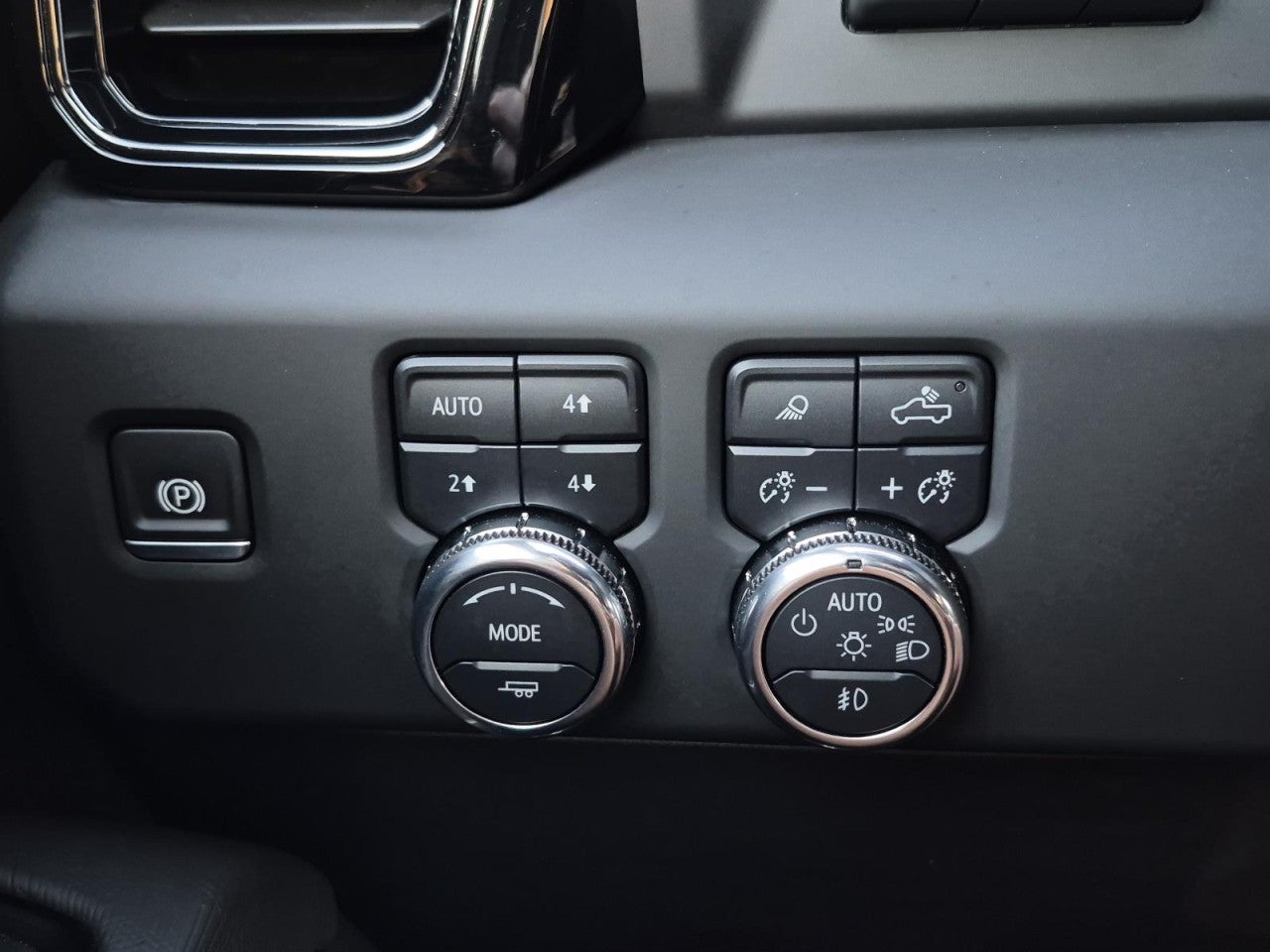 2025 GMC Sierra 2500 HD AT4X