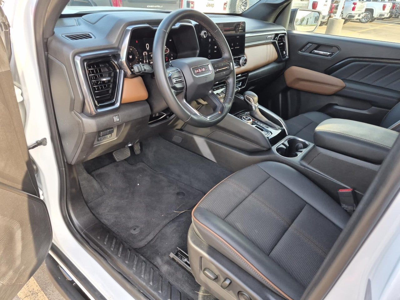 2025 GMC Canyon AT4