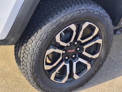 2025 GMC Canyon AT4