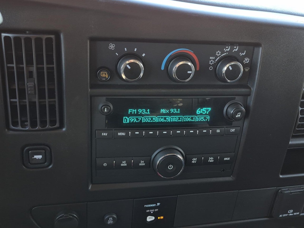 2024 GMC Savana Cargo 2500 Work Van