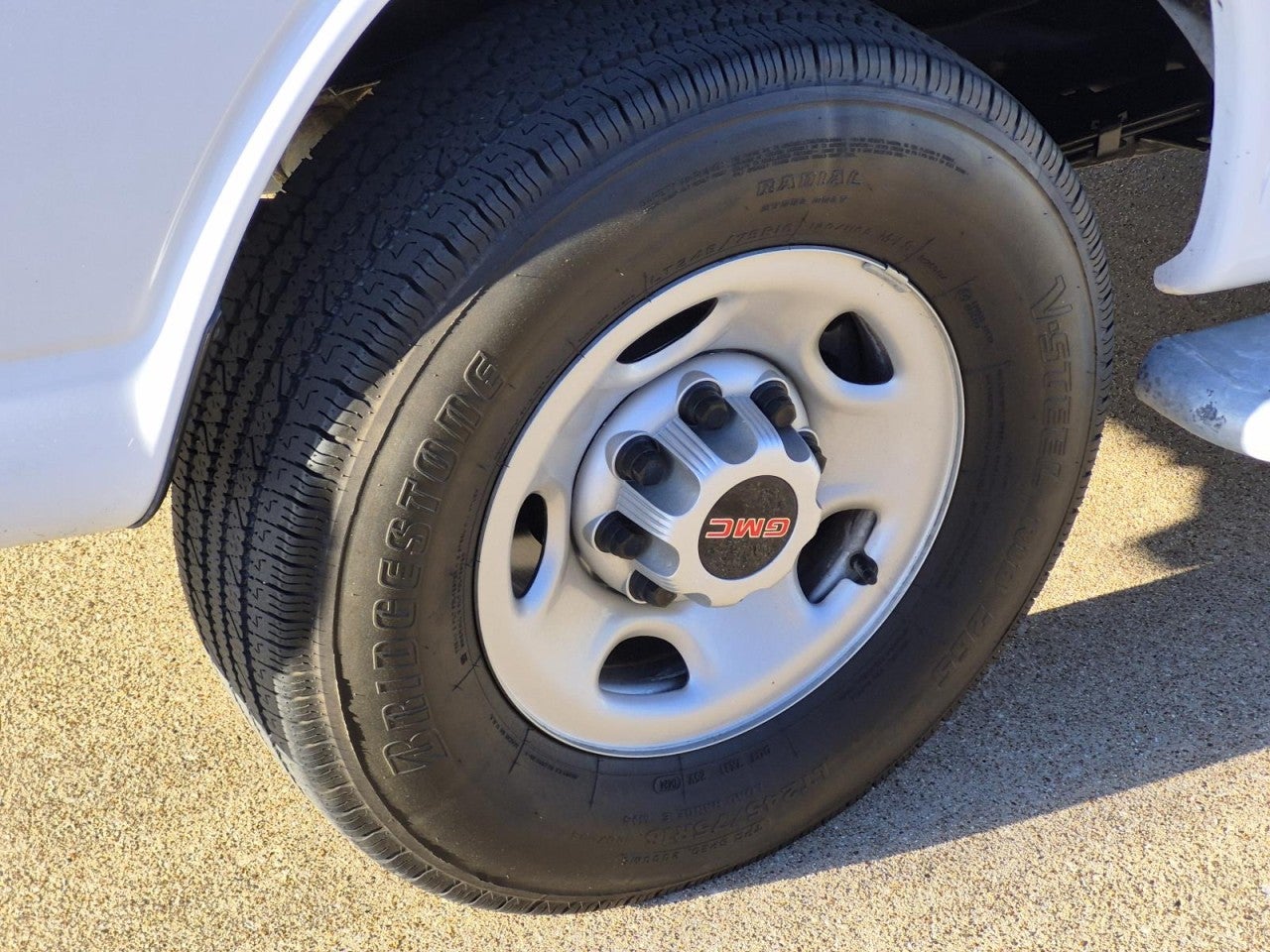 2024 GMC Savana Cargo 2500 Work Van