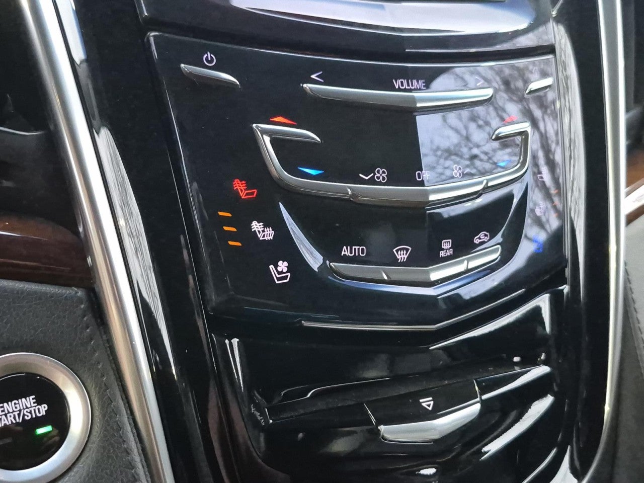2020 Cadillac Escalade Premium Luxury