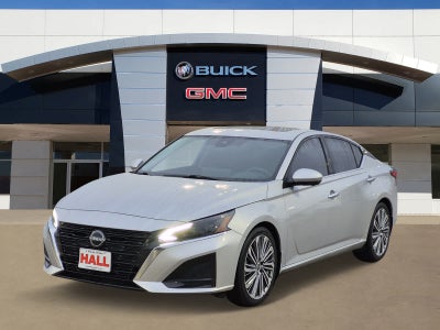 2023 Nissan Altima SL FWD