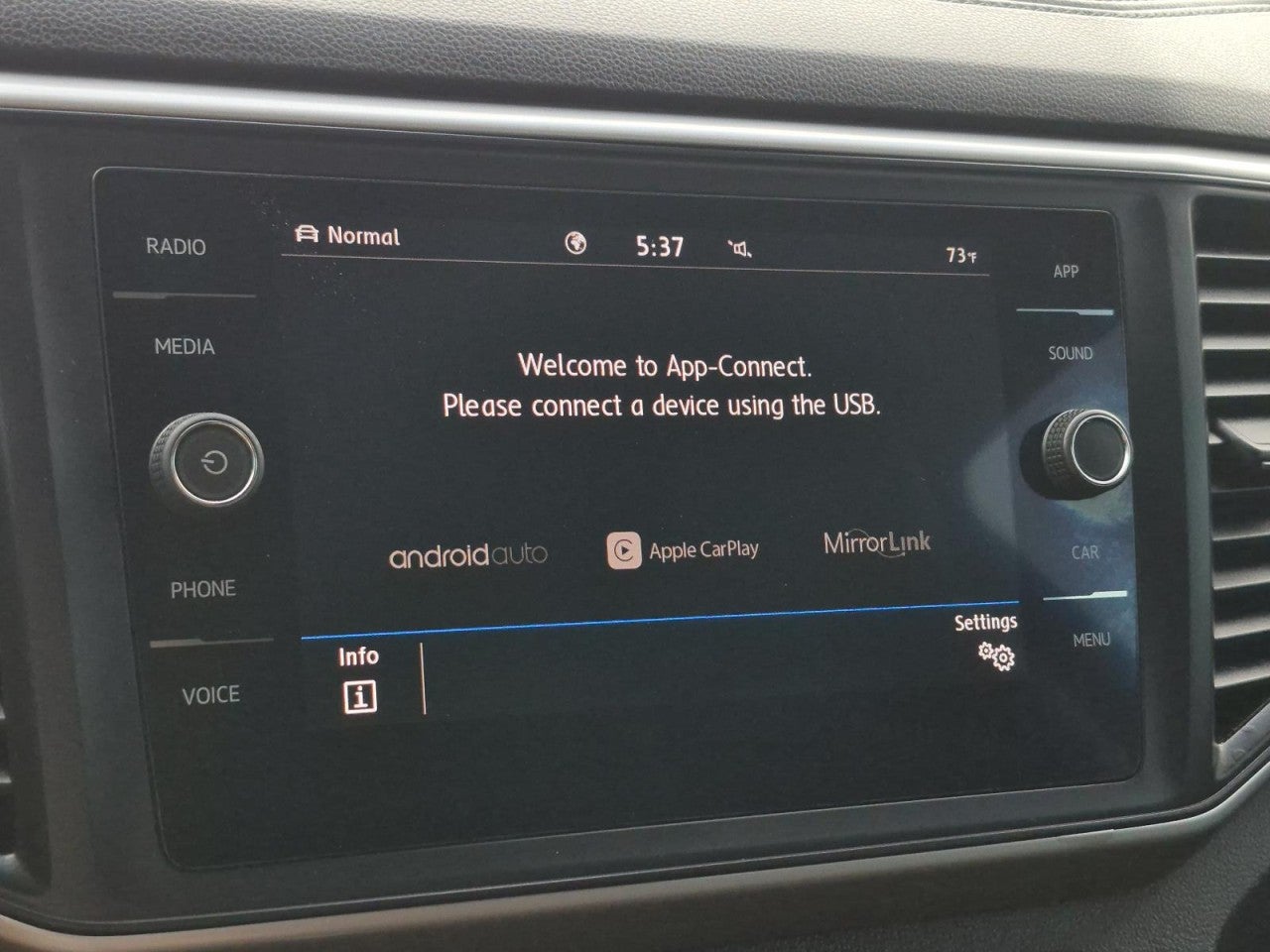 2021 Volkswagen Atlas 3.6L V6 SE w/Technology R-Line