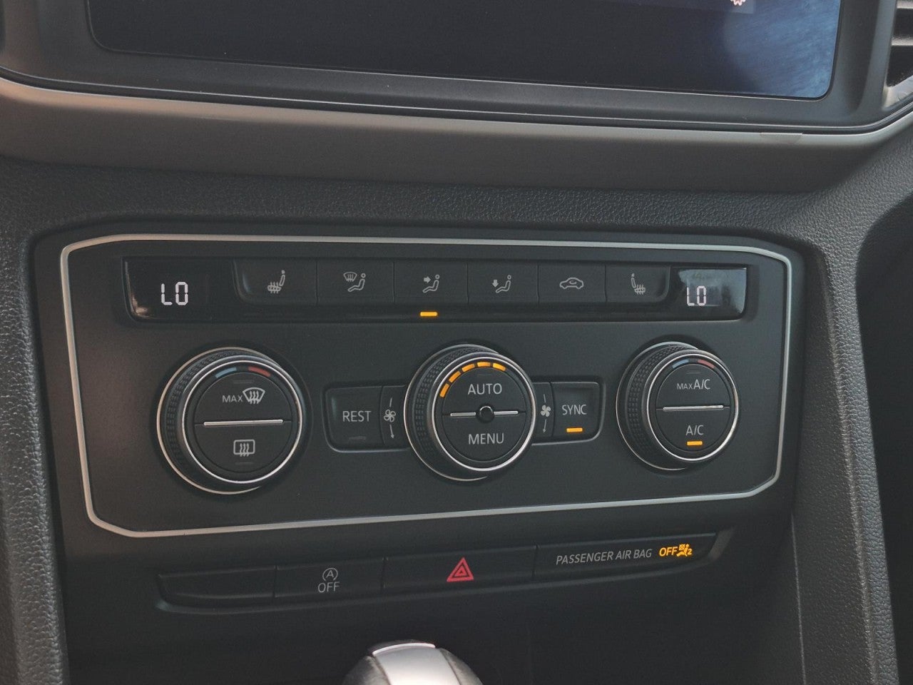 2021 Volkswagen Atlas 3.6L V6 SE w/Technology R-Line