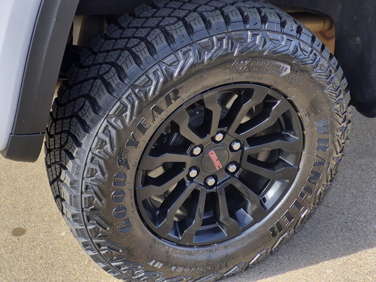 2023 GMC Sierra 1500 AT4X