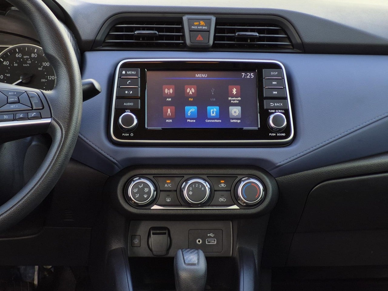 2023 Nissan Versa SV