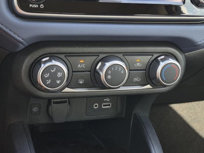 2023 Nissan Versa SV