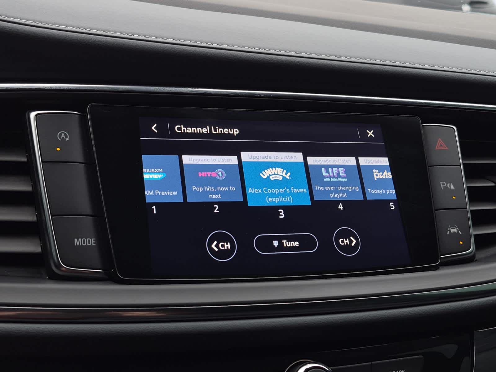 2024 Buick Enclave Essence