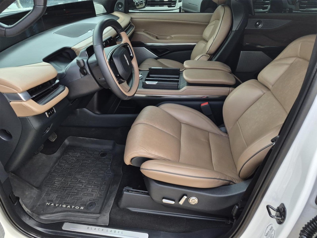 2025 Lincoln Navigator Black Label