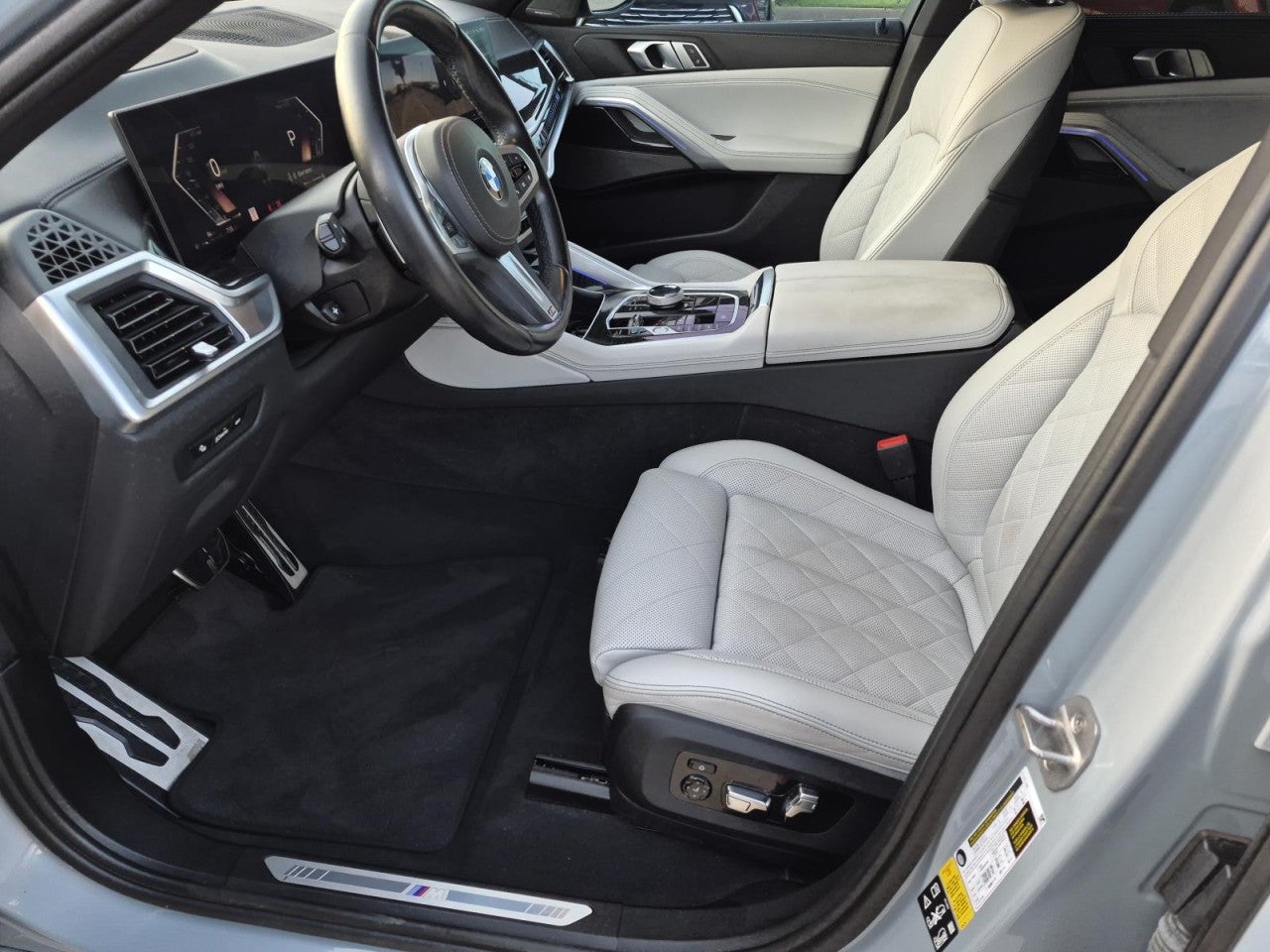2024 BMW X6 xDrive40i