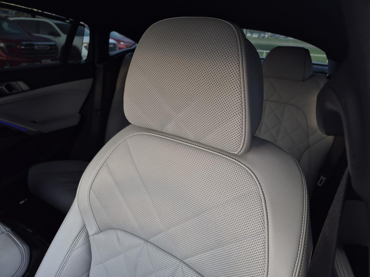 2024 BMW X6 xDrive40i
