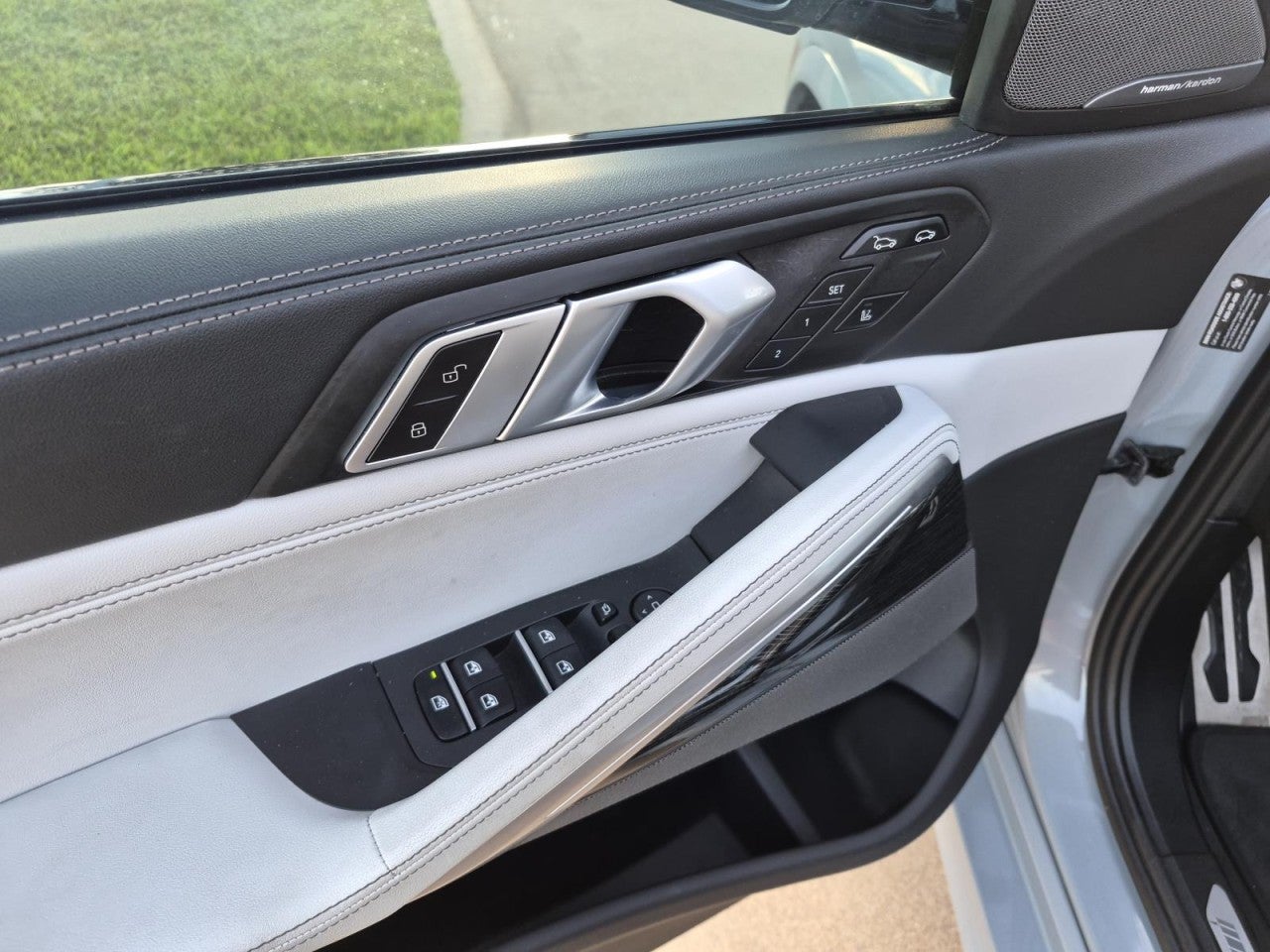 2024 BMW X6 xDrive40i