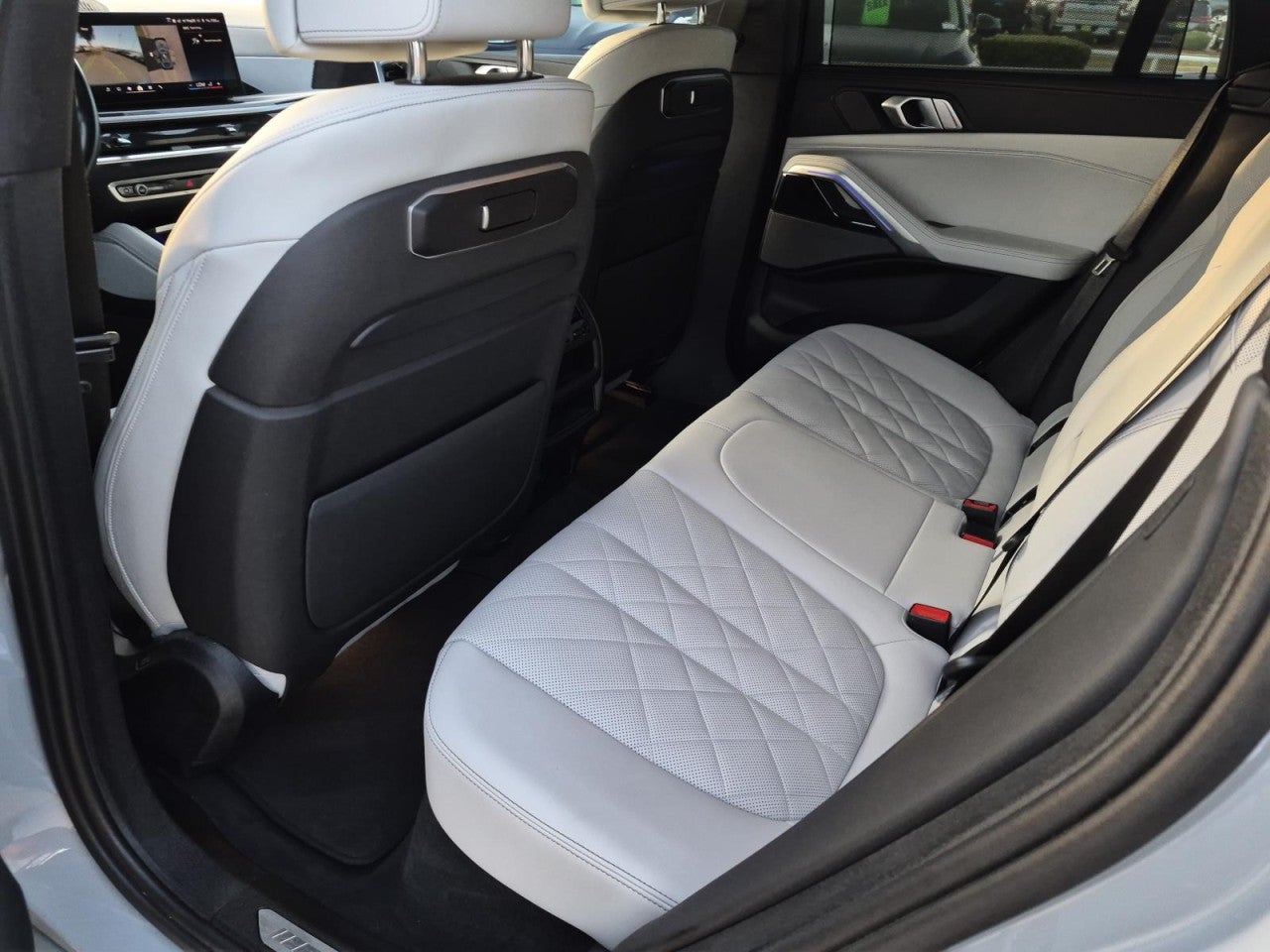 2024 BMW X6 xDrive40i