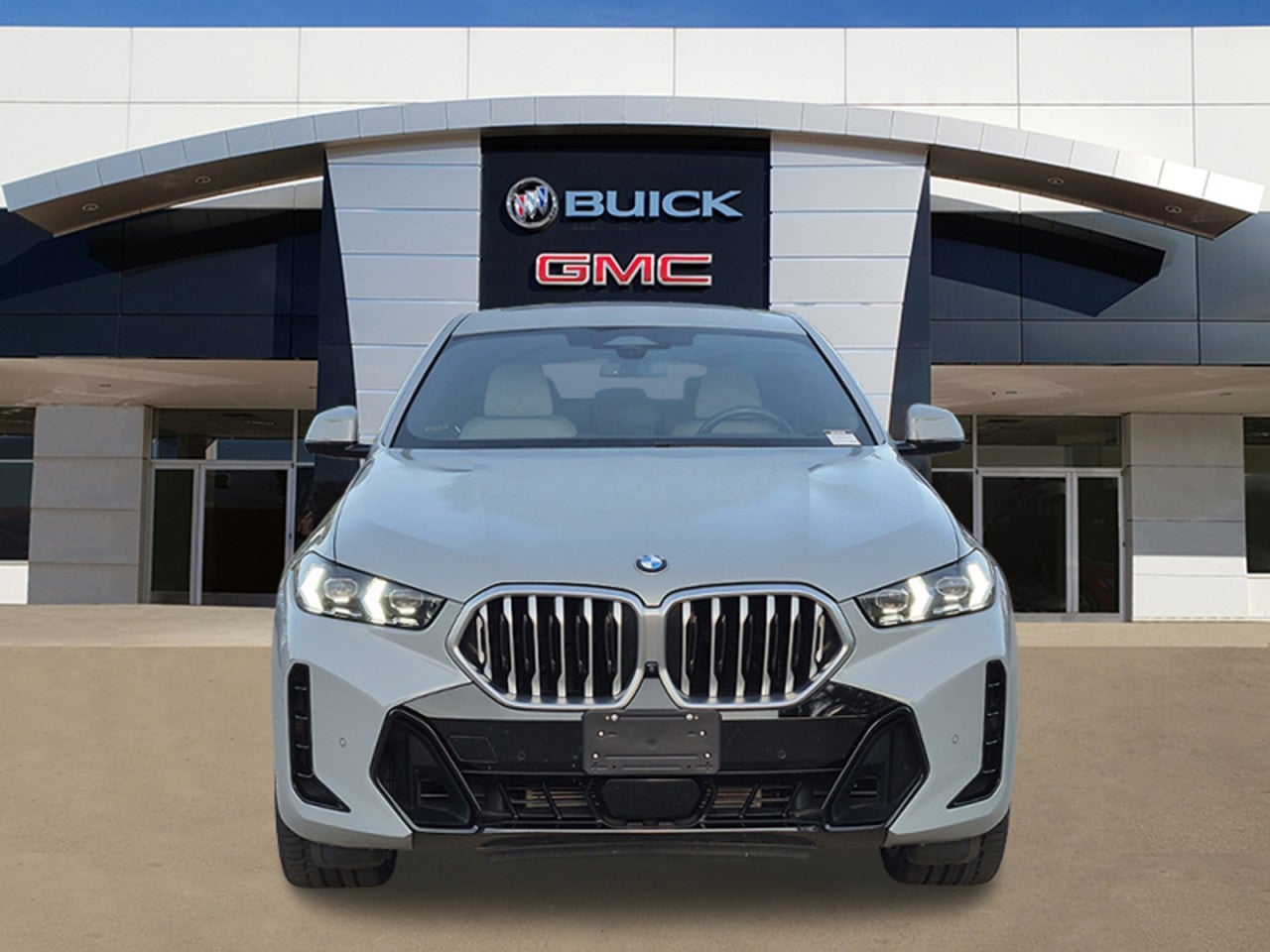 2024 BMW X6 xDrive40i