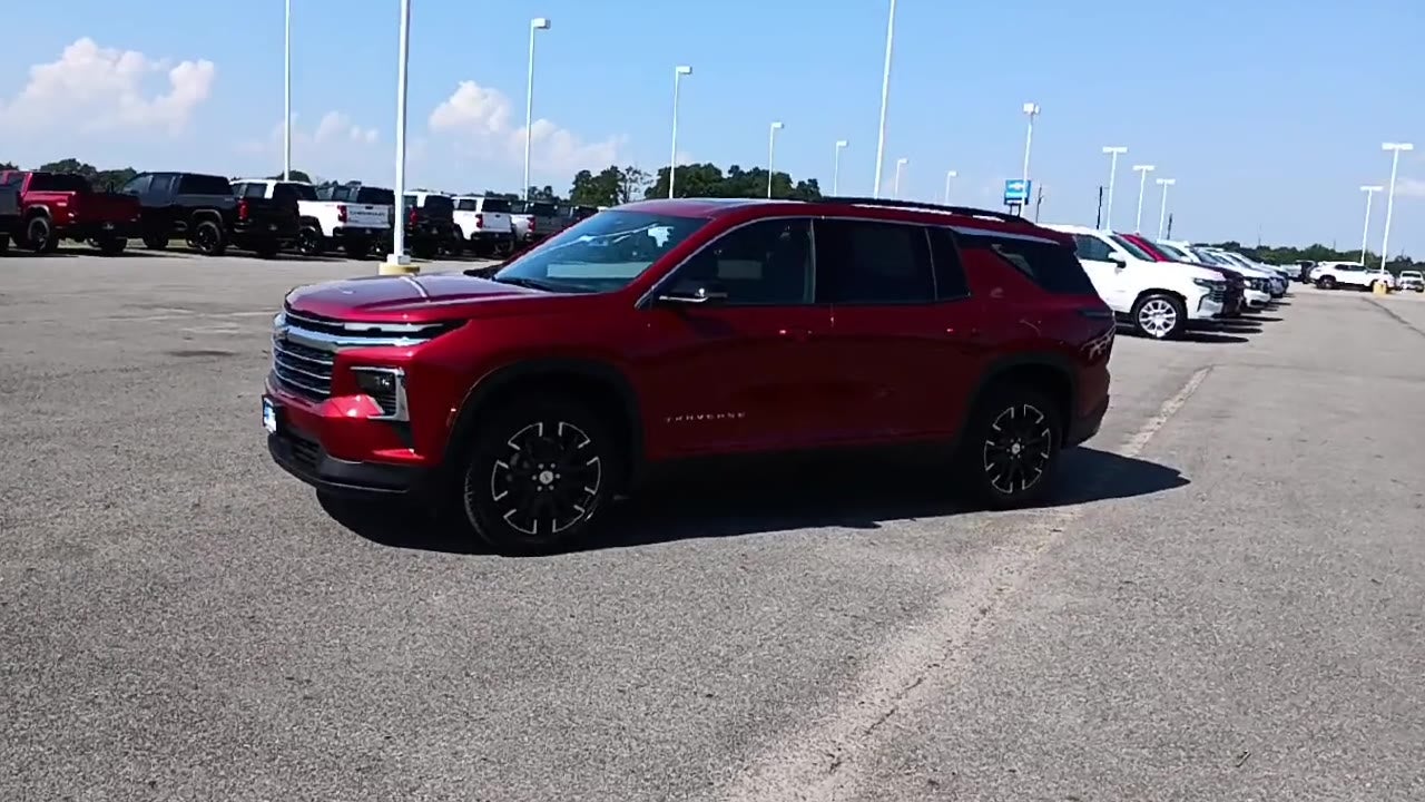 2026 Chevrolet Traverse LT