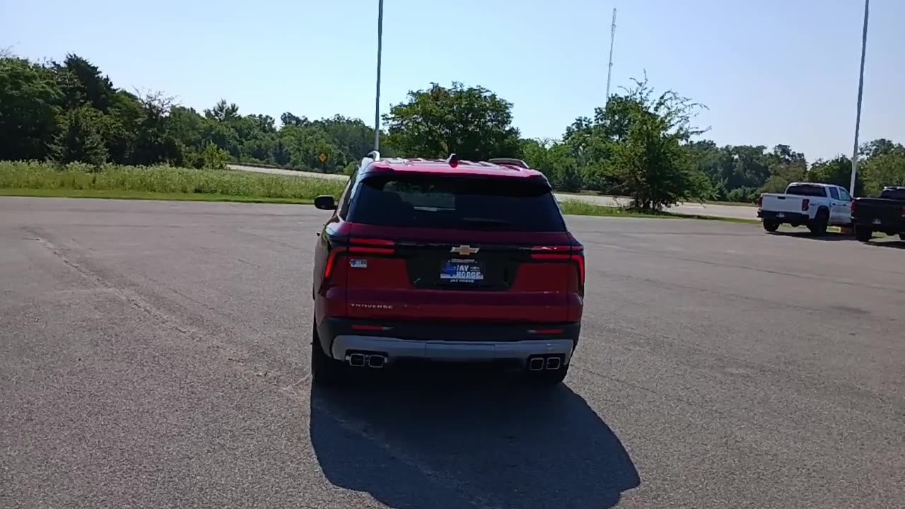 2026 Chevrolet Traverse LT