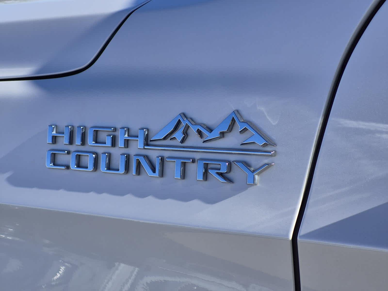2022 Chevrolet Suburban High Country