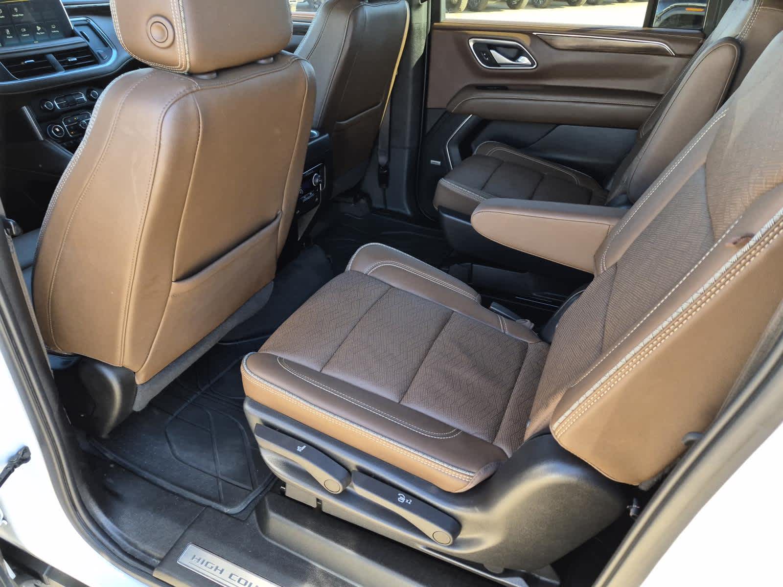 2022 Chevrolet Suburban High Country