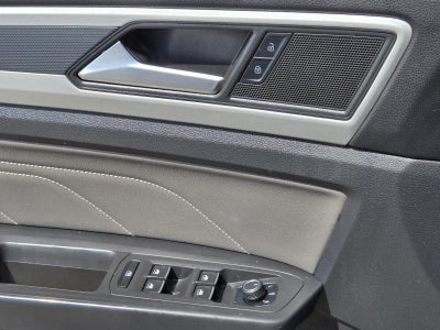 2023 Volkswagen Atlas Cross Sport 2.0T SEL R-Line Black