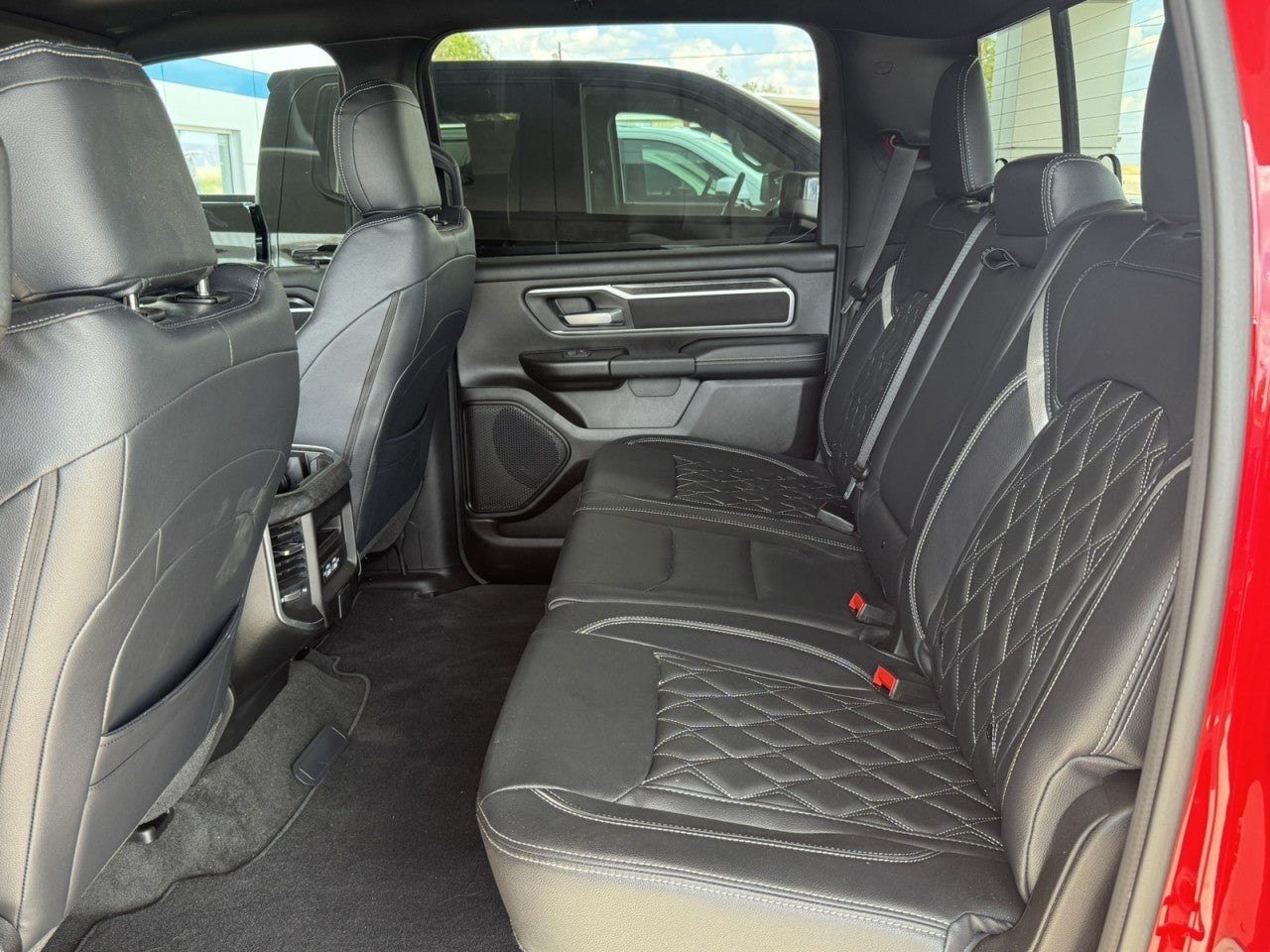 2023 RAM 1500 Big Horn Crew Cab 4x4 5'7" Box