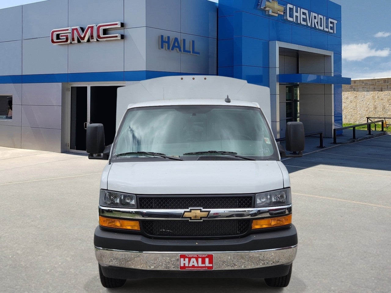2026 Chevrolet Express Cutaway 3500 1WT