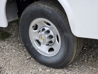 2026 Chevrolet Express Cutaway 3500 1WT
