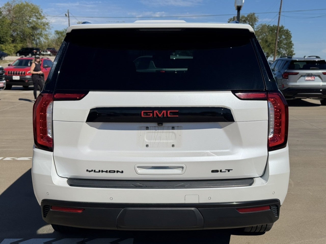 2023 GMC Yukon SLT