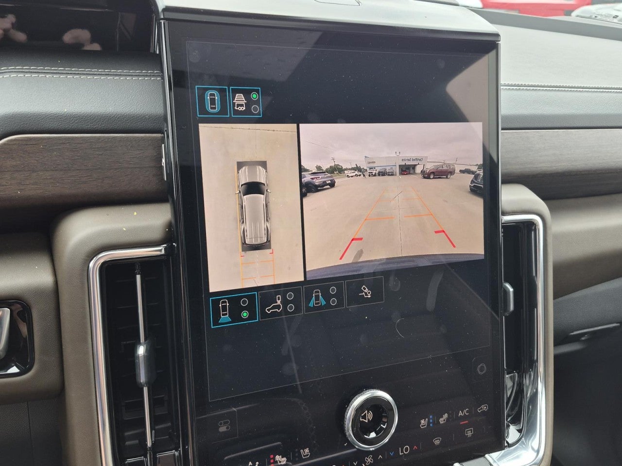 2025 GMC Yukon Denali Ultimate