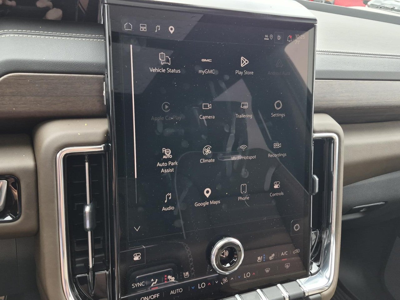 2025 GMC Yukon Denali Ultimate