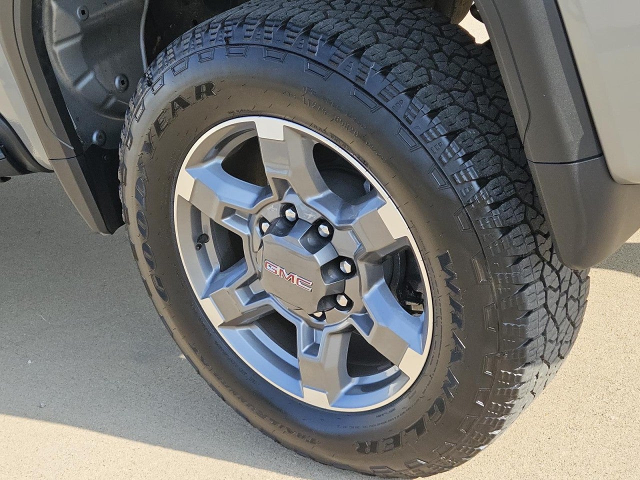 2025 GMC Sierra 2500HD SLE - Photo 6