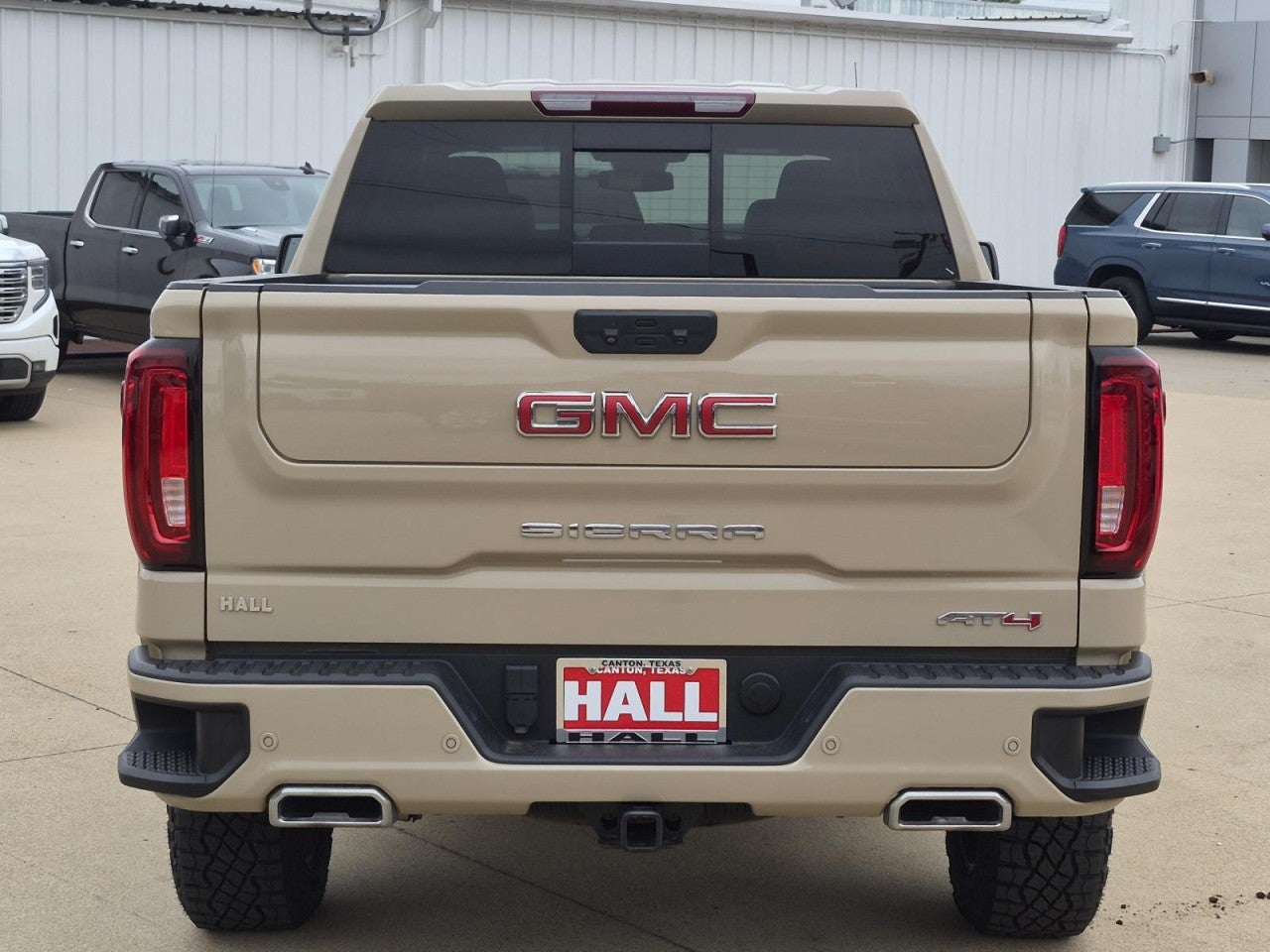 2023 GMC Sierra 1500 AT4