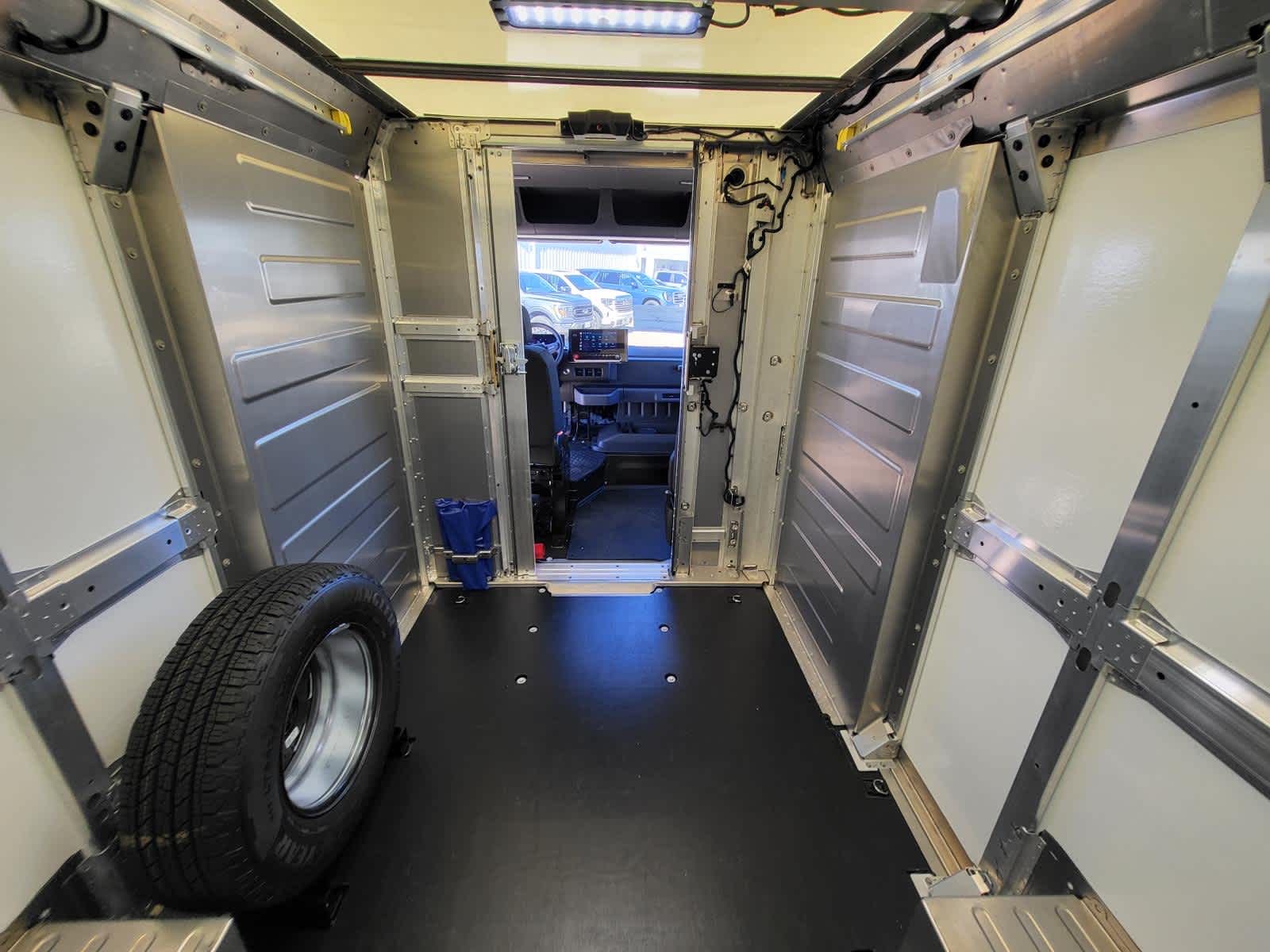 2025 Chevrolet BrightDrop 400 FWD 400