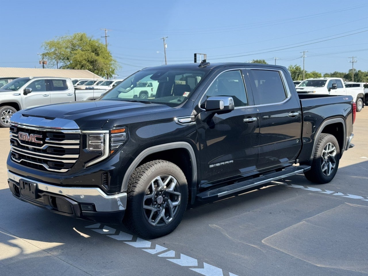 2024 GMC Sierra 1500 SLT