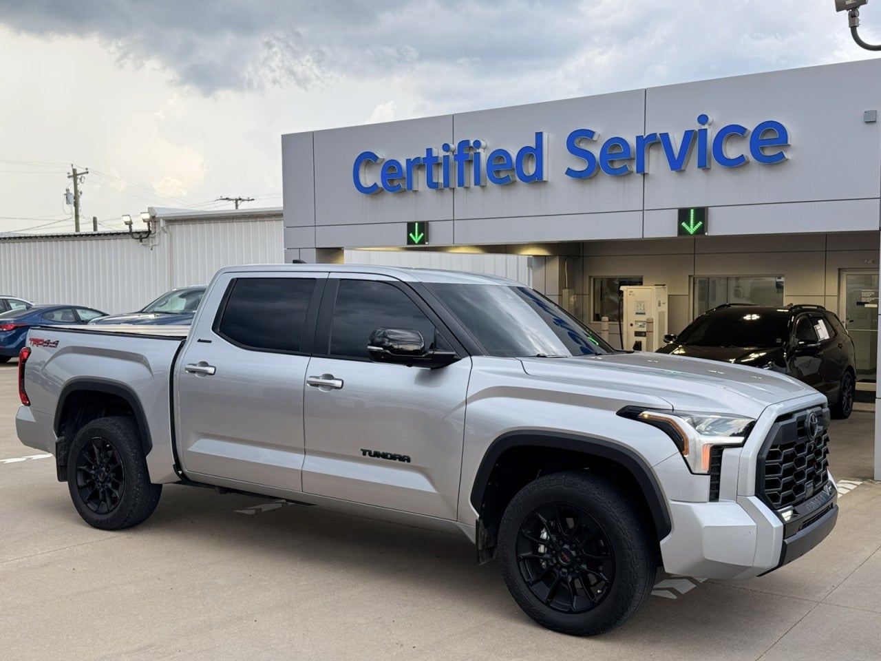 2024 Toyota Tundra Limited 3.4L 4WD CrewMax 5.5' Bed's photo